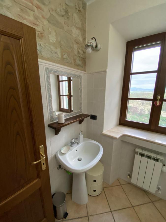 Agriturismo Il Pozzo カスティリオーネ・ドルチャ エクステリア 写真