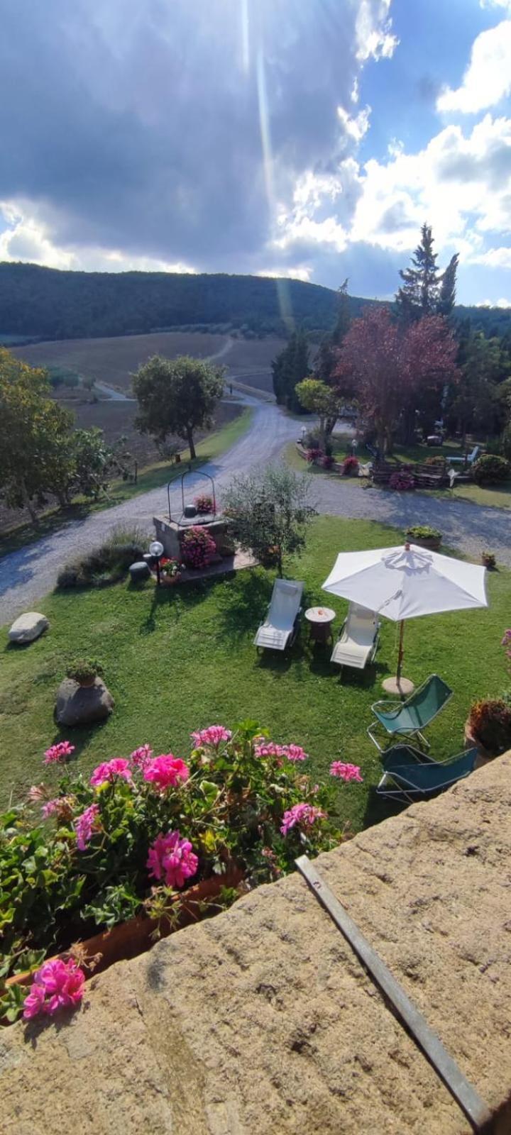 Agriturismo Il Pozzo カスティリオーネ・ドルチャ エクステリア 写真